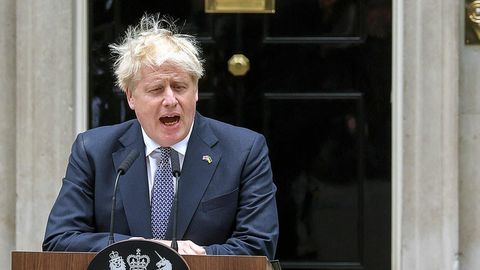 Johnsoni poolik taandumine võib jätta Ühendkuningriigi võimuvaakumisse