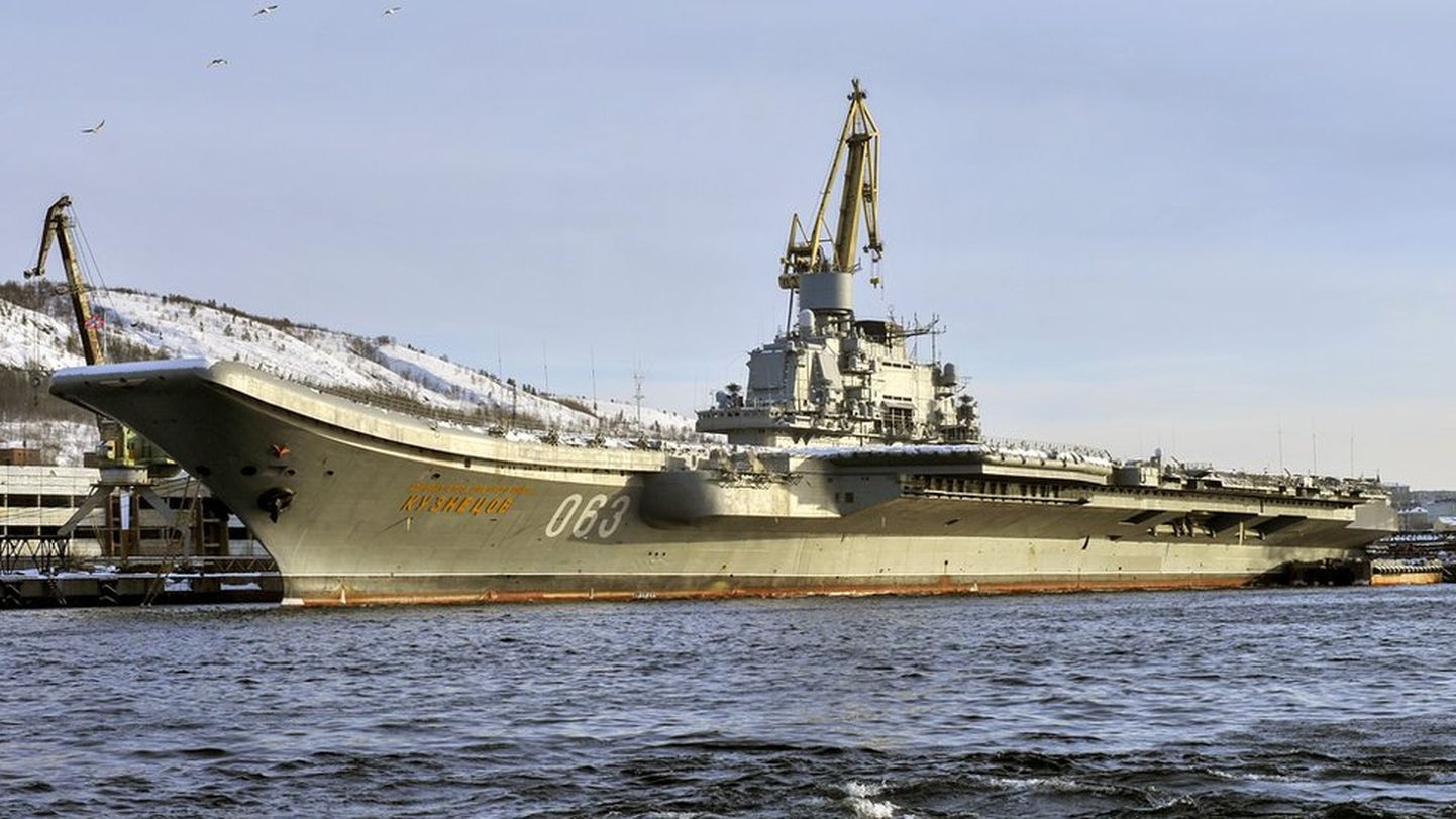 "Адмирал Кузнецов" (архивное фото) находится на ремонте с 2017 года