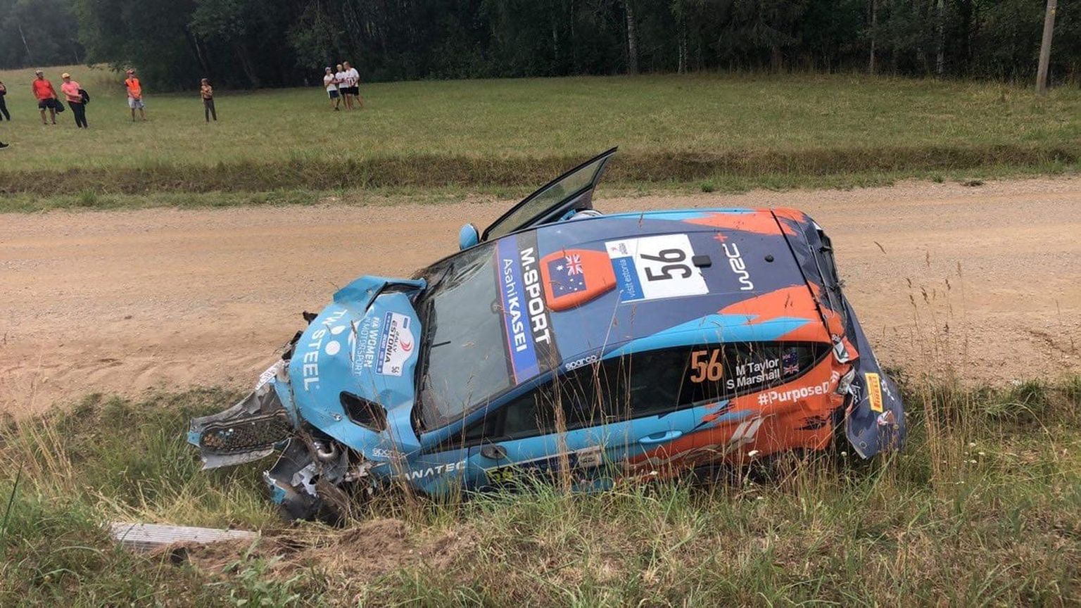 Molly Taylori auto pärast avariid Rally Estonial.