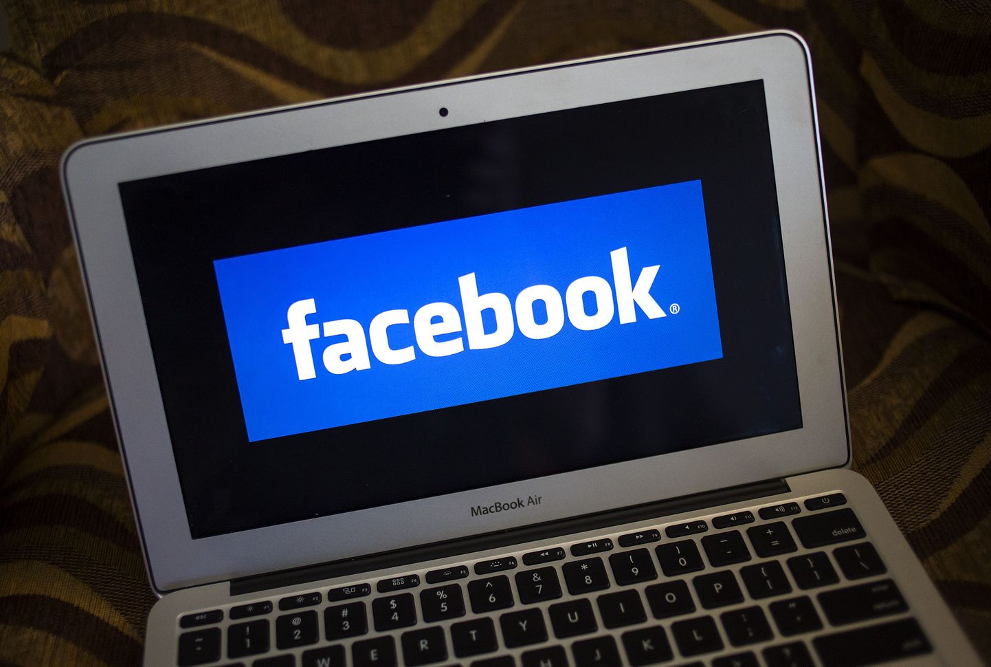Pakistanis tõi Facebooki postitus kaasa naise ja kahe lapse surma