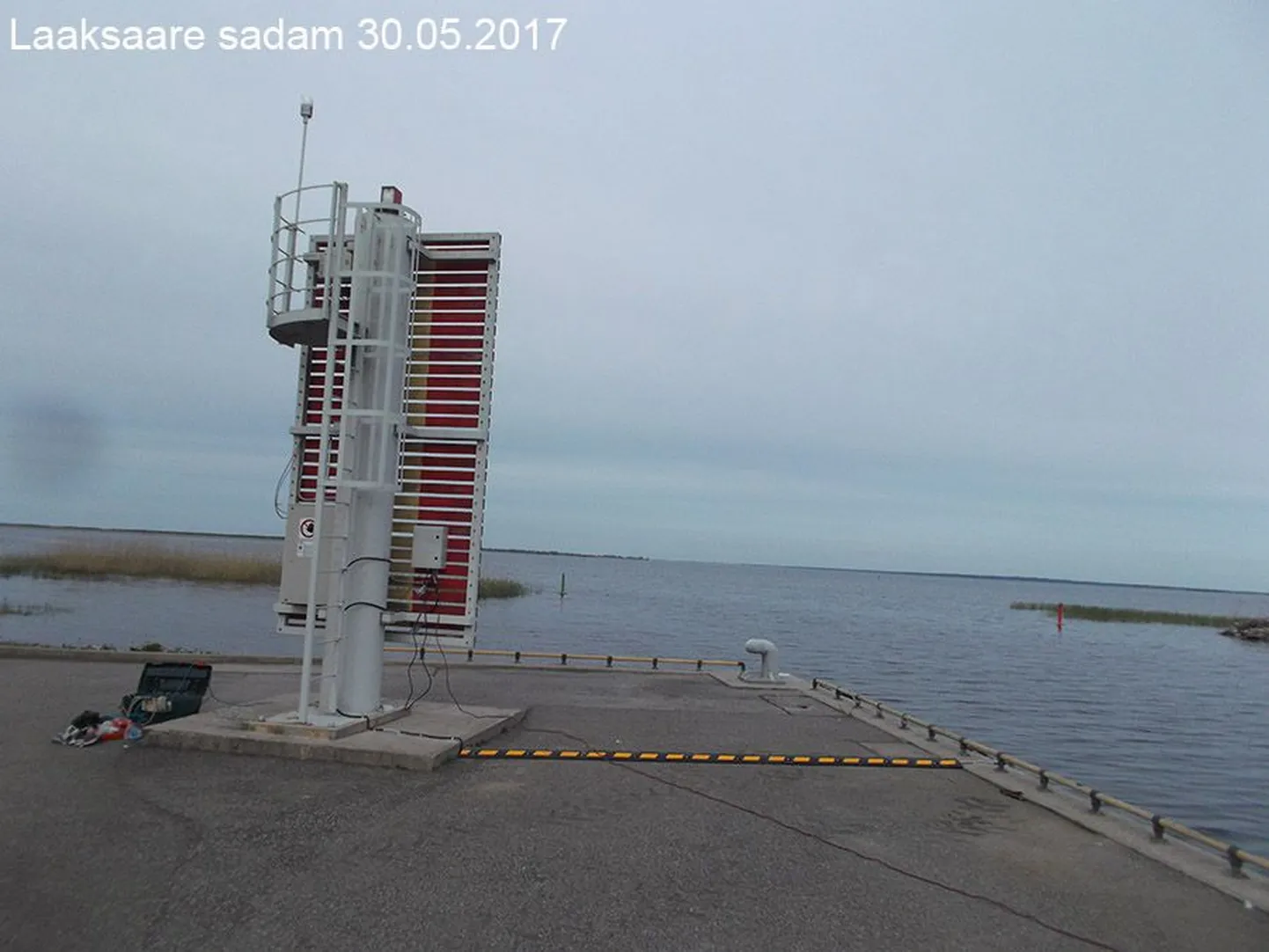 Laaksaare sadamas hiljuti tööle hakanud ilmajaam asub kail, eraldi masti polnud selle jaoks vaja püsti panna.