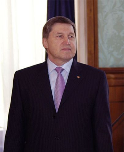 Juri Ušakov.
