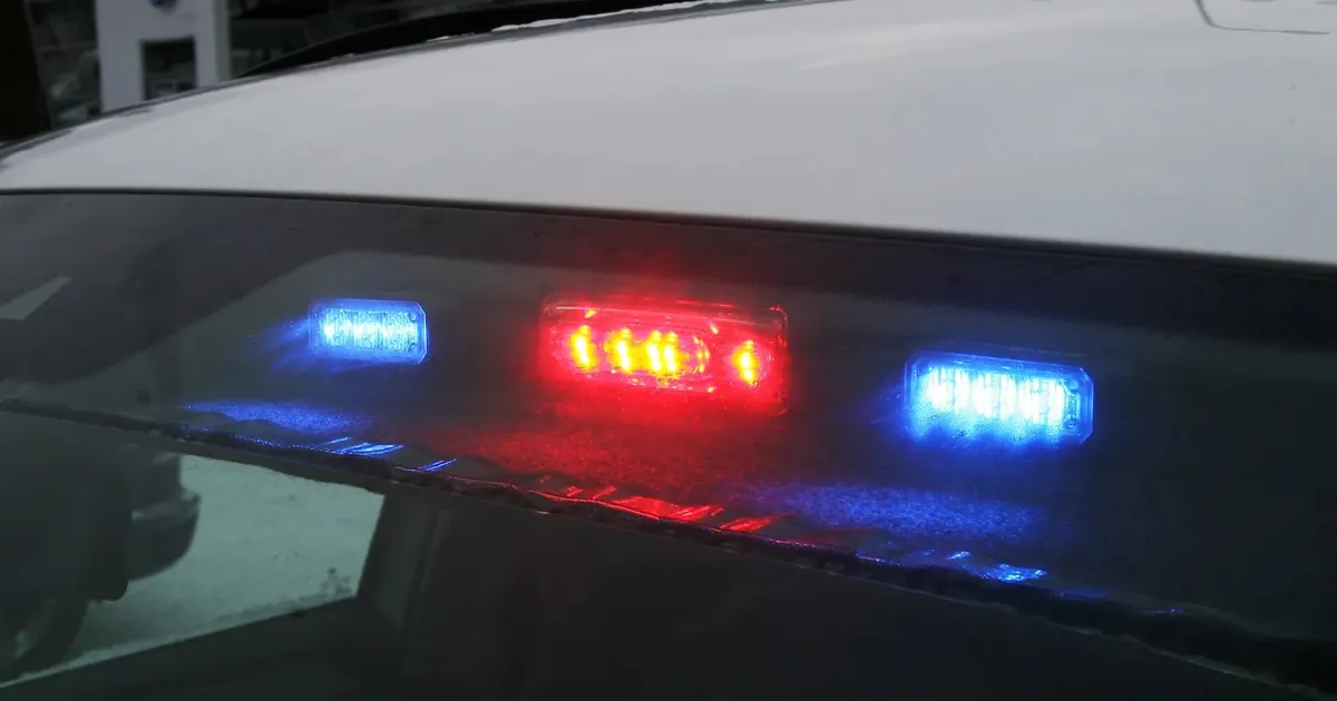 Politseinik kasutas Pärnus teda relvaga sihtinud mehe suhtes teenistusrelva, mees suri