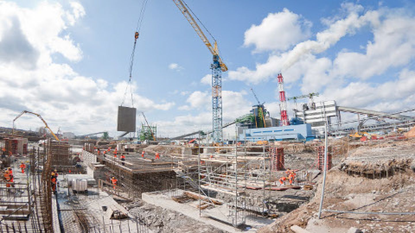 Uue Auvere elektrijaama esimese energiaploki ehituse algus 2012. aastal.