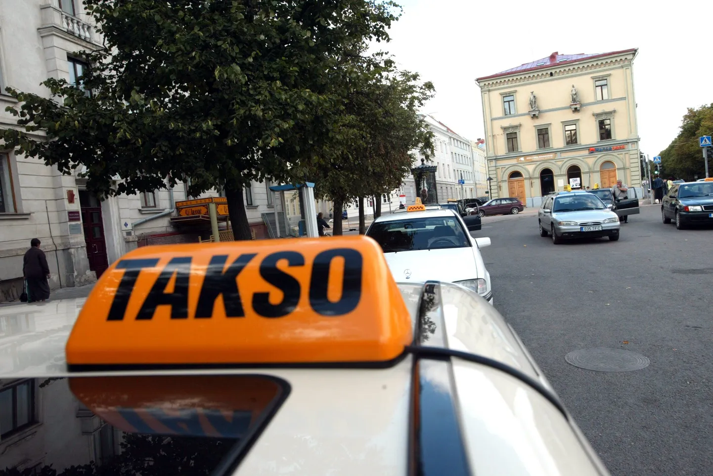 Taksod Tartu kesklinnas.
