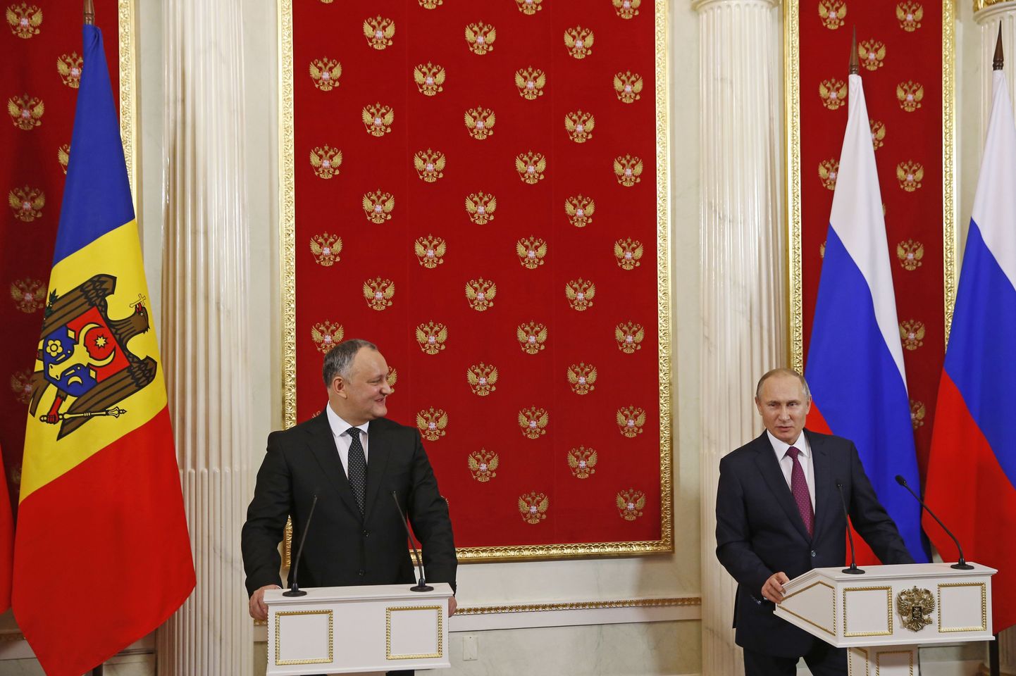 Moldova president Igor Dodon ja tema Venemaa ametivend Vladimir Putin andmas ühist pressikonverentsi.
