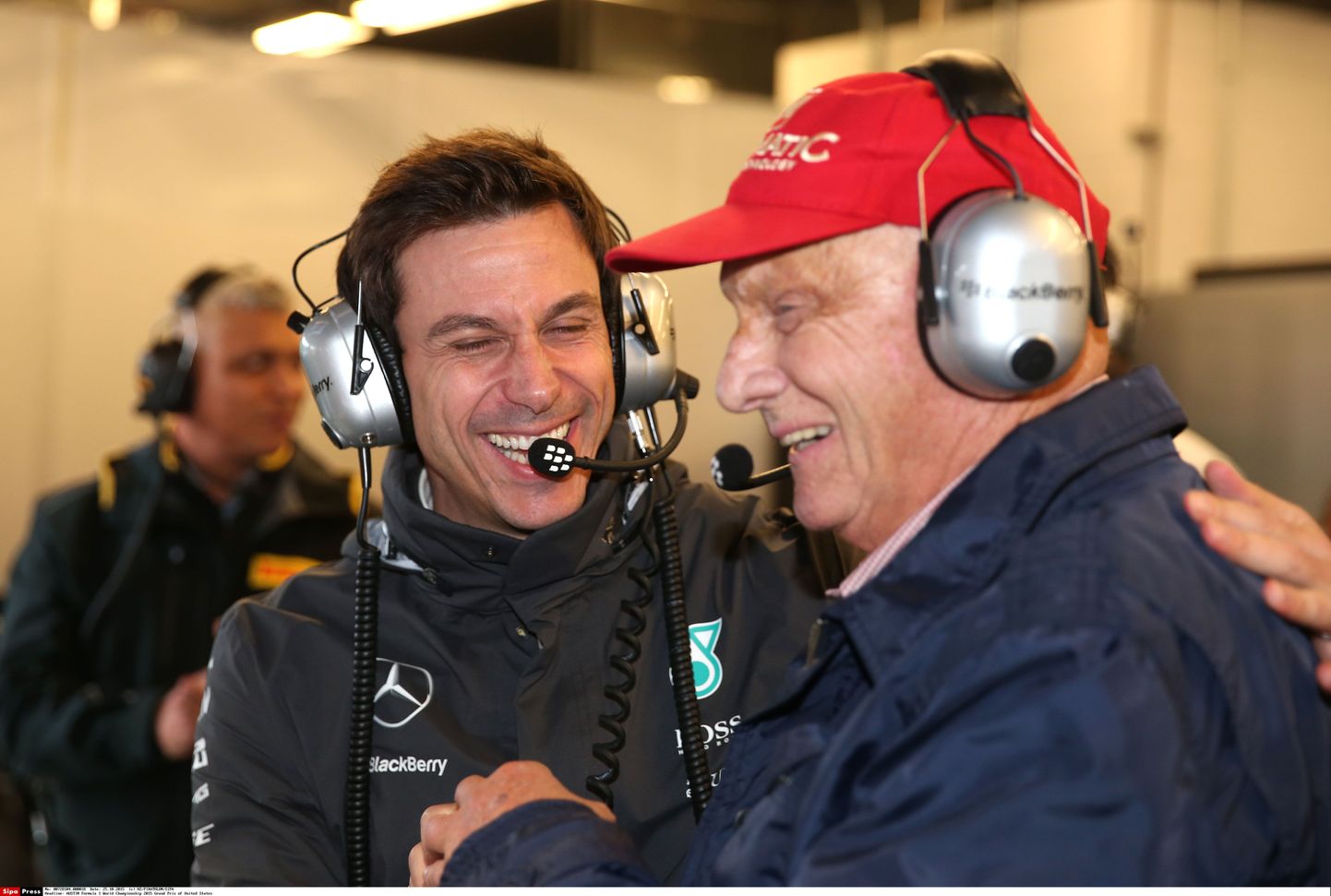 Toto Wolff (vasakul) ja Niki Lauda.