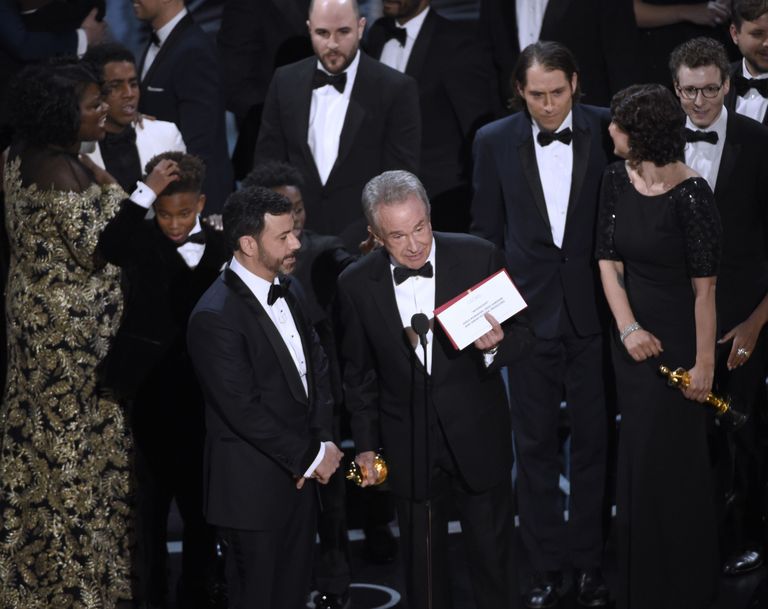 Warren Beatty ja õhtujuht Jimmy Kimmel klaarimas segadust