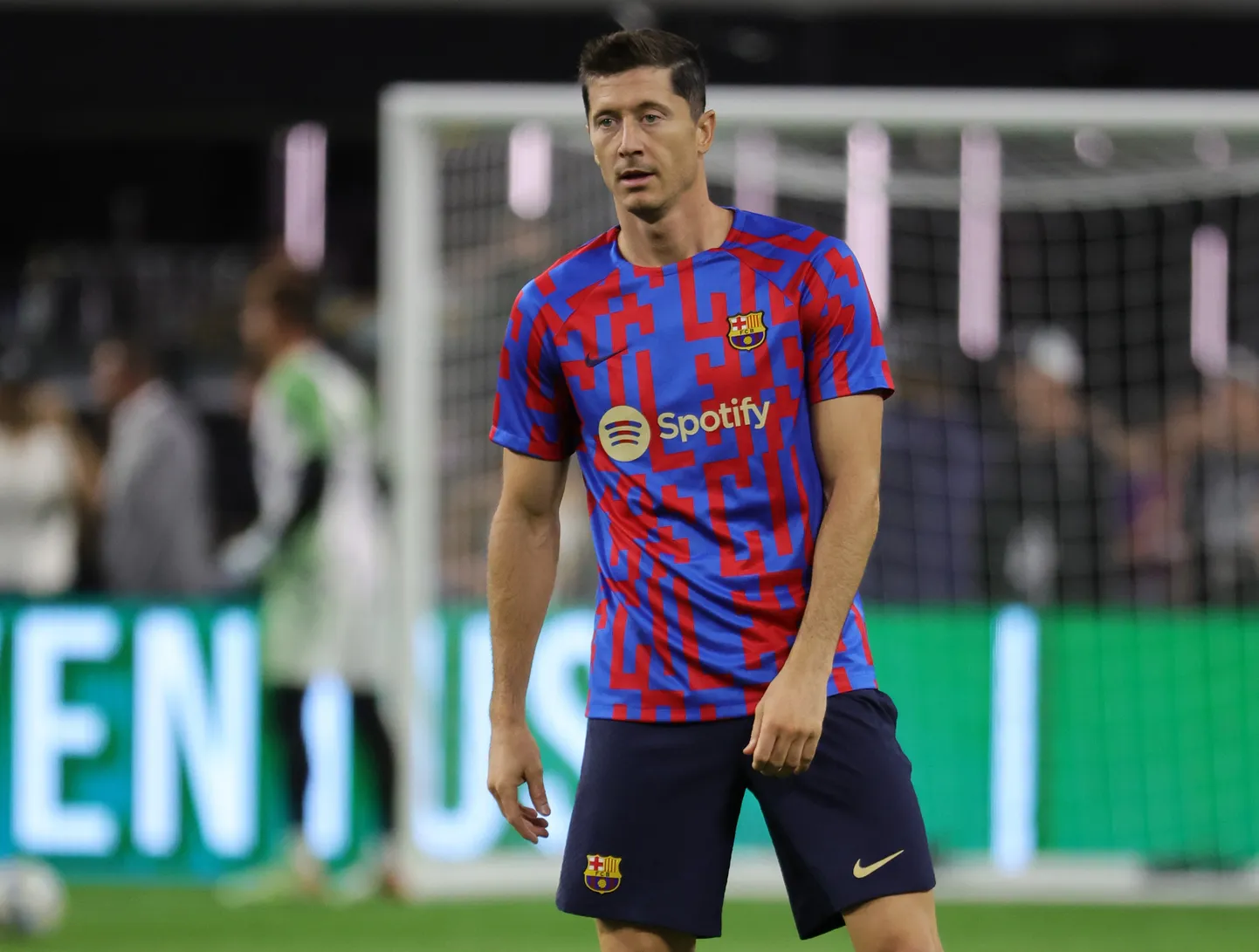 Barcelona tegi suure panuse augustis 35-aastaseks saavale Robert Lewandowskile.