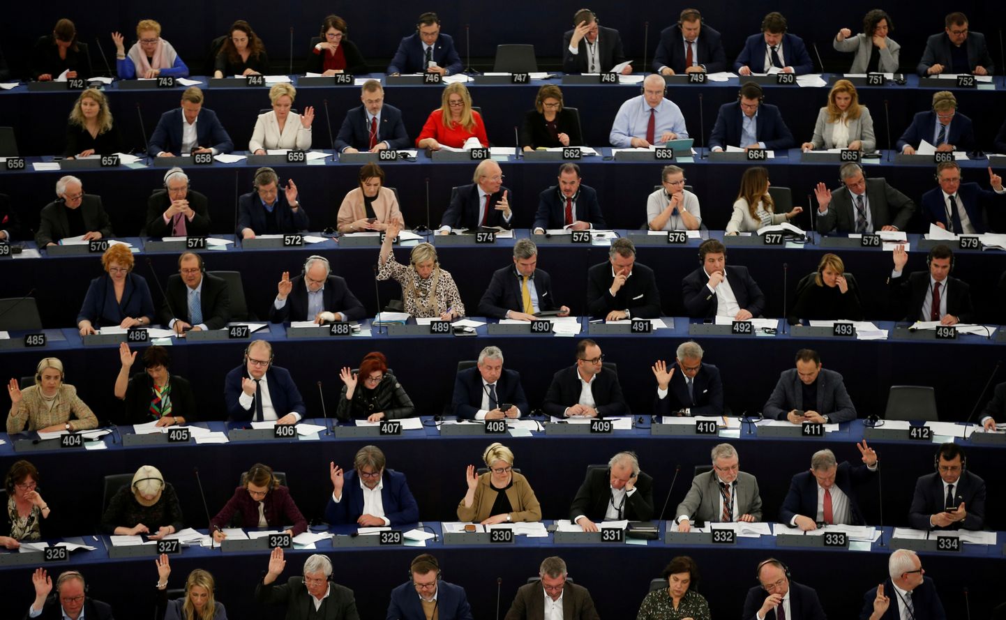 Euroopa Parlamendi liikmed osa võtmas hääletusest Strasbourgis, Prantsusmaal, 26. märts 2019.
