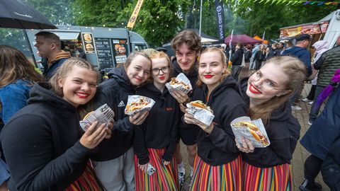 GALERII ⟩ Koerus toimub täna suur perepäev, laat ja tänavatoidufestival