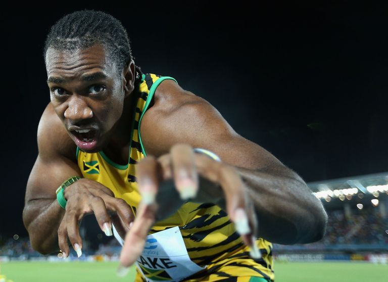 Yohan Blake pärast Jamaica koondises maailmarekordi püstitamist 4 x 200 meetri jooksus 2014. aastal. 