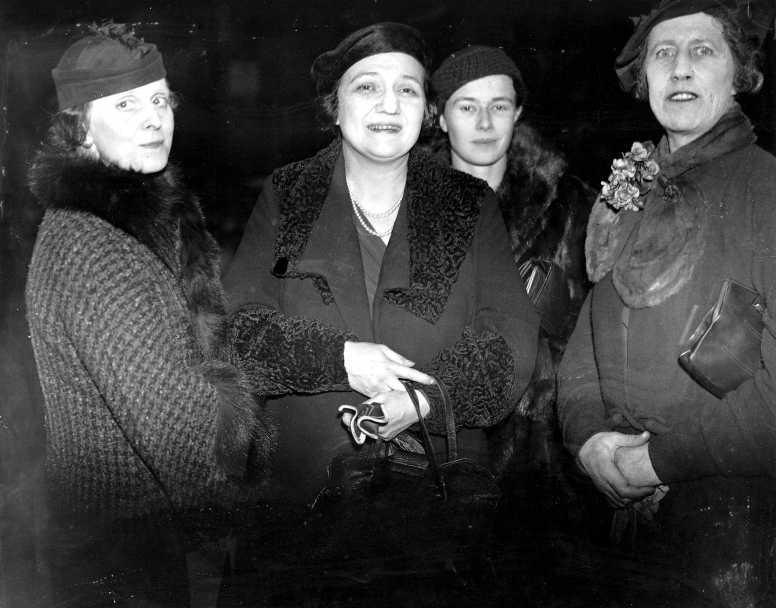 Pildil keskel Maria (Mura) Ignatjevna Zakrevskaja-Benckendorff-Budberg. Foto tehtud 13. novembril 1934.