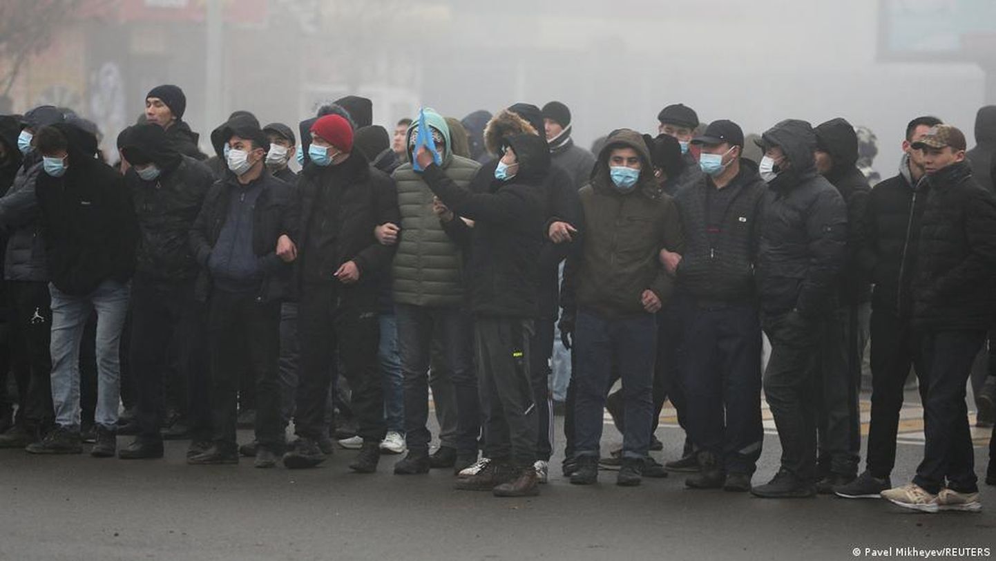 Демонстранты в Алма-Ате, 5 января 2022 года