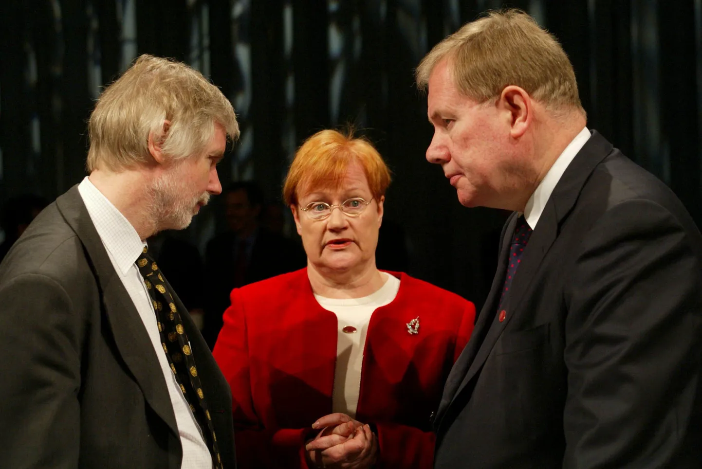 Paavo Lipponen (paremal), president Tarja Halonen ja Erkki Tuomioja.