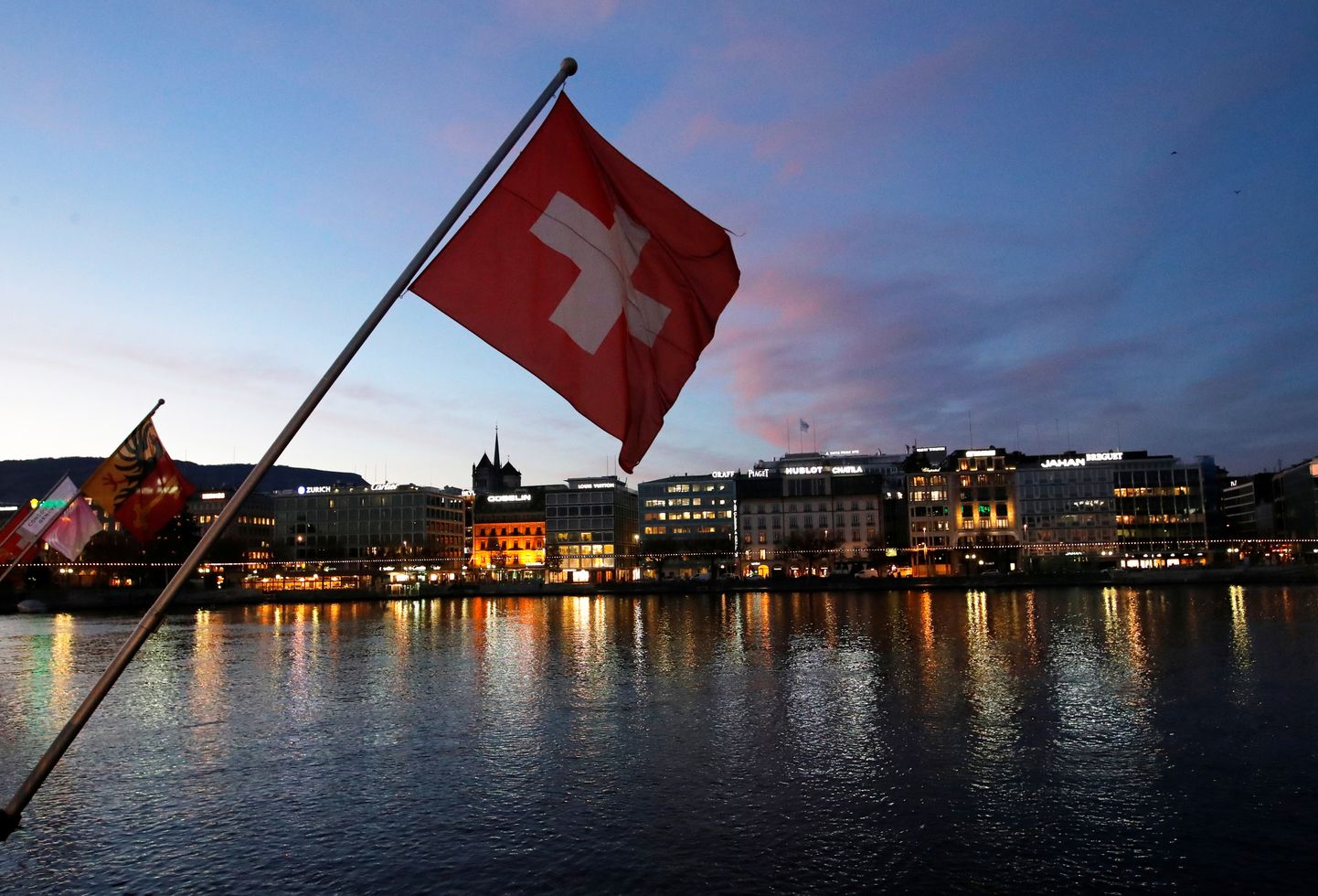 Šveitsi lipp Genfis.