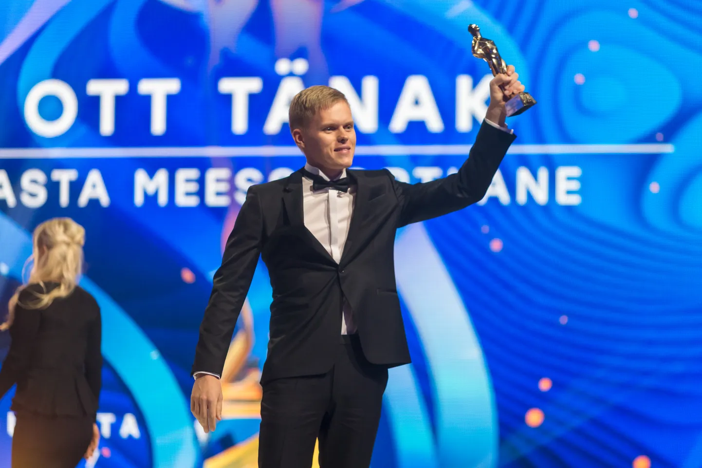 Tunamullu võitlesid autospordisõbrad Ott Tänaku nimel ja Tänak lahkus gaalalt võidumehena. Järgmistel aastatel, kui võitu pole enam tulnud, kostub Tänaku kummardajate leerist aga hädakisa.