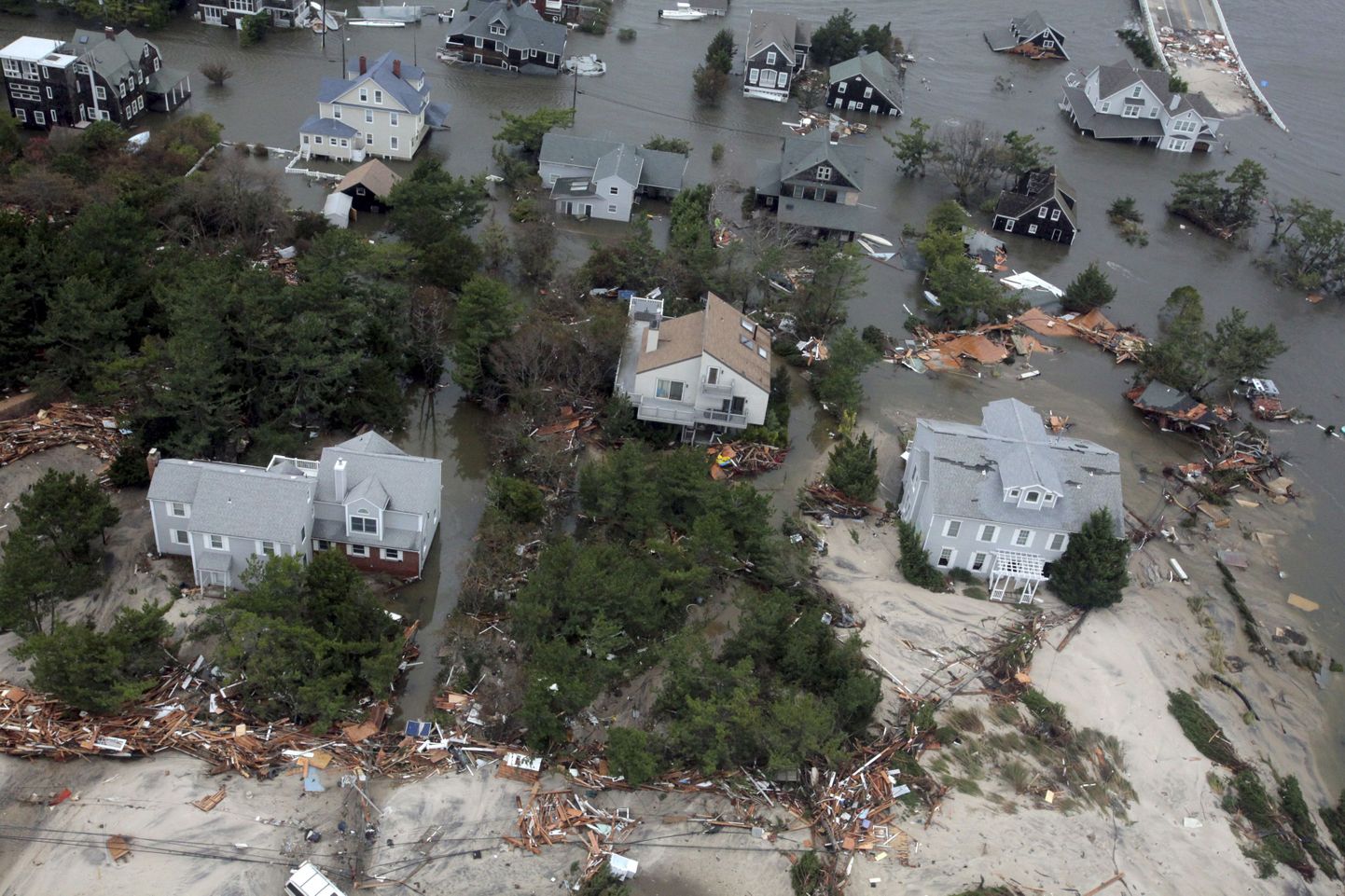 Orkaan Sandy tekitatud üleujutus ja kahjustatud ehitised New Jersey rannaalal