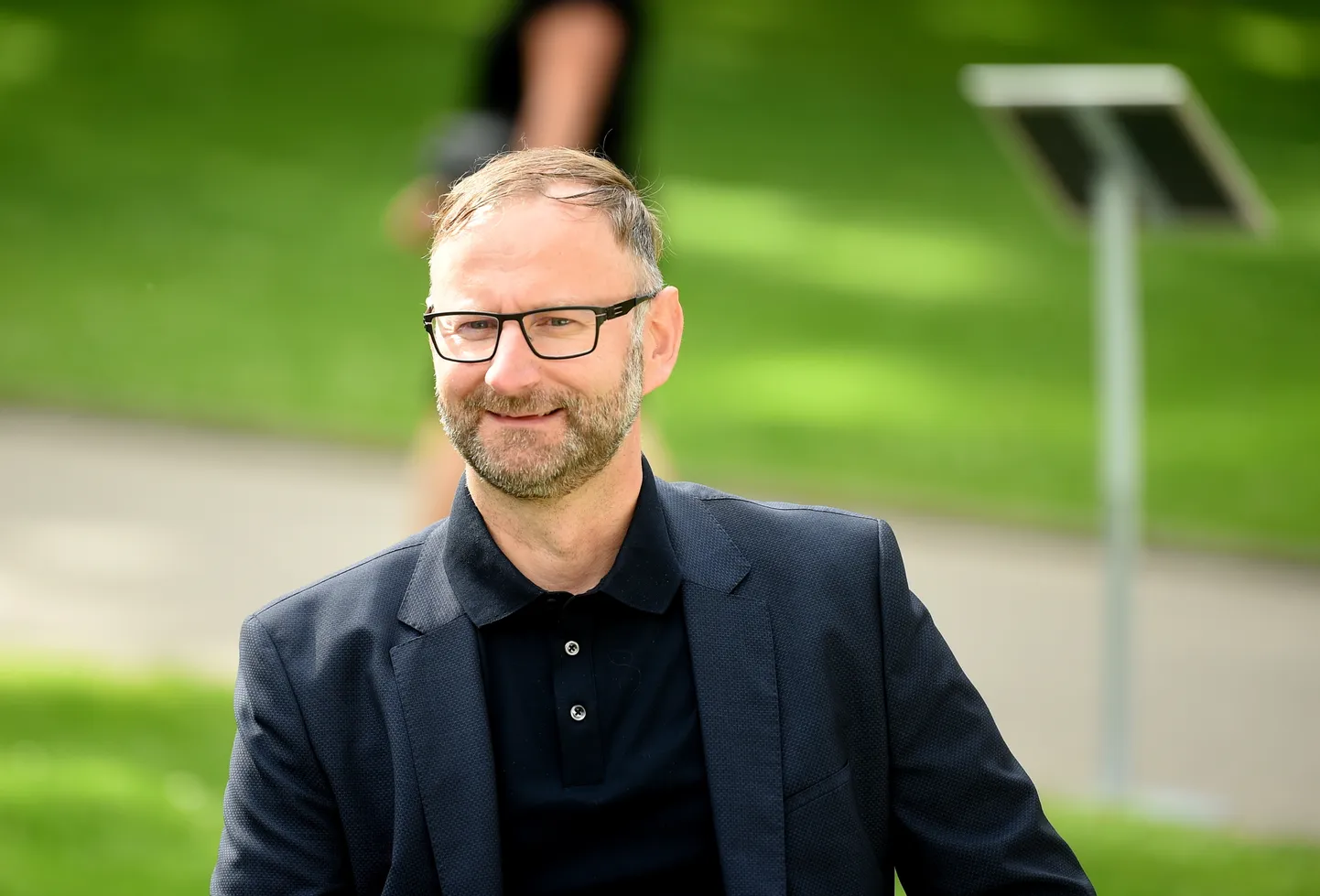 Partijas "Progresīvie" pārstāvis Atis Švinka piedalās preses konferencē Bastejkalnā, kurā paziņo partijas vēlēšanu saraksta līderus.