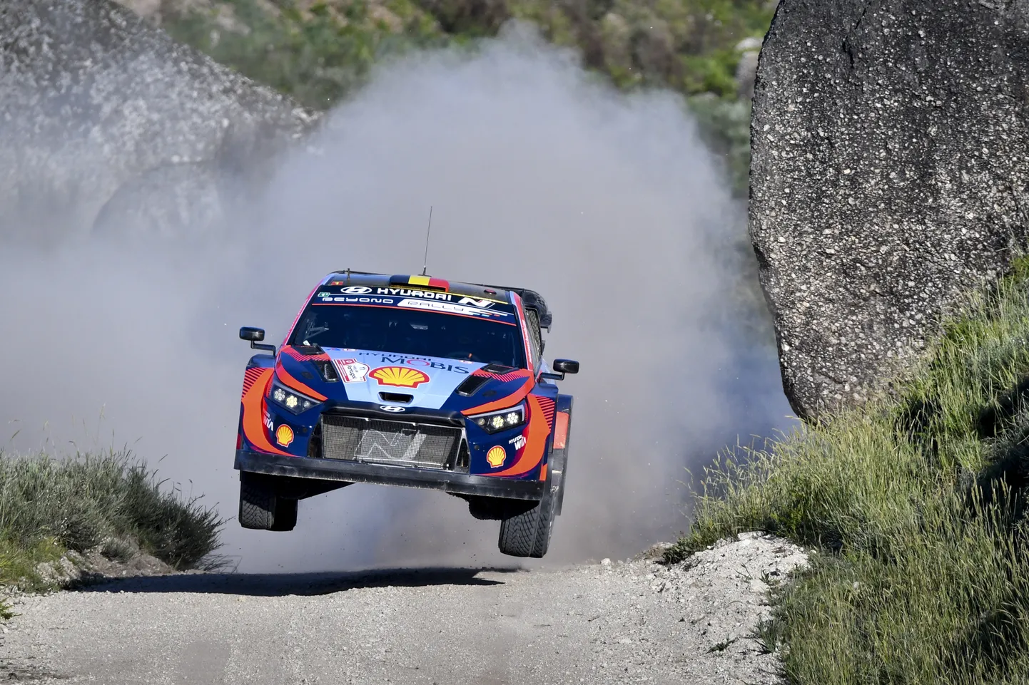 Thierry Neuville ja Martijn Wydaeghe Portugali rallil