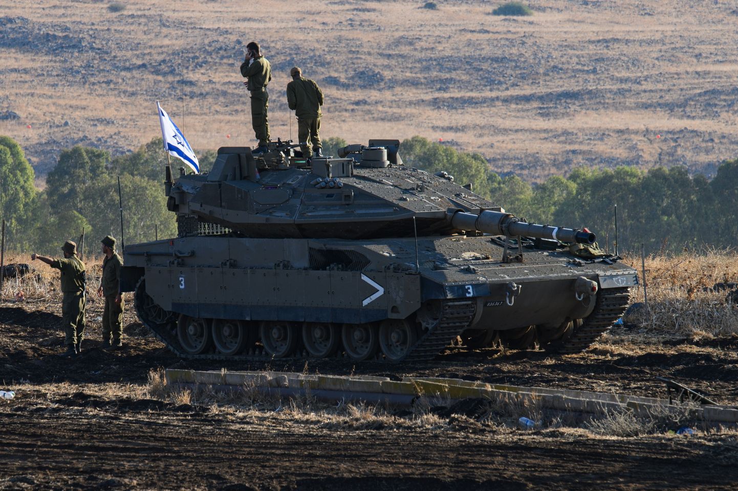 Армия Израиля у границ Ливана.