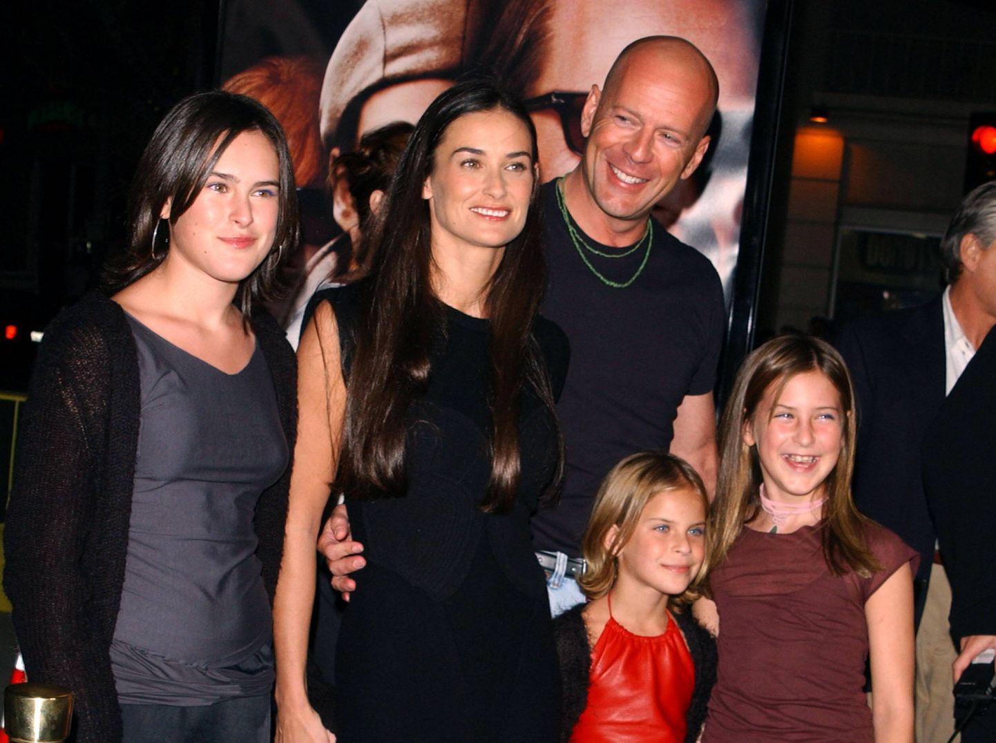 Брюс Уиллис с бывшей женой Деми Мур и дочерьми Скаут, Талулой и Румер.