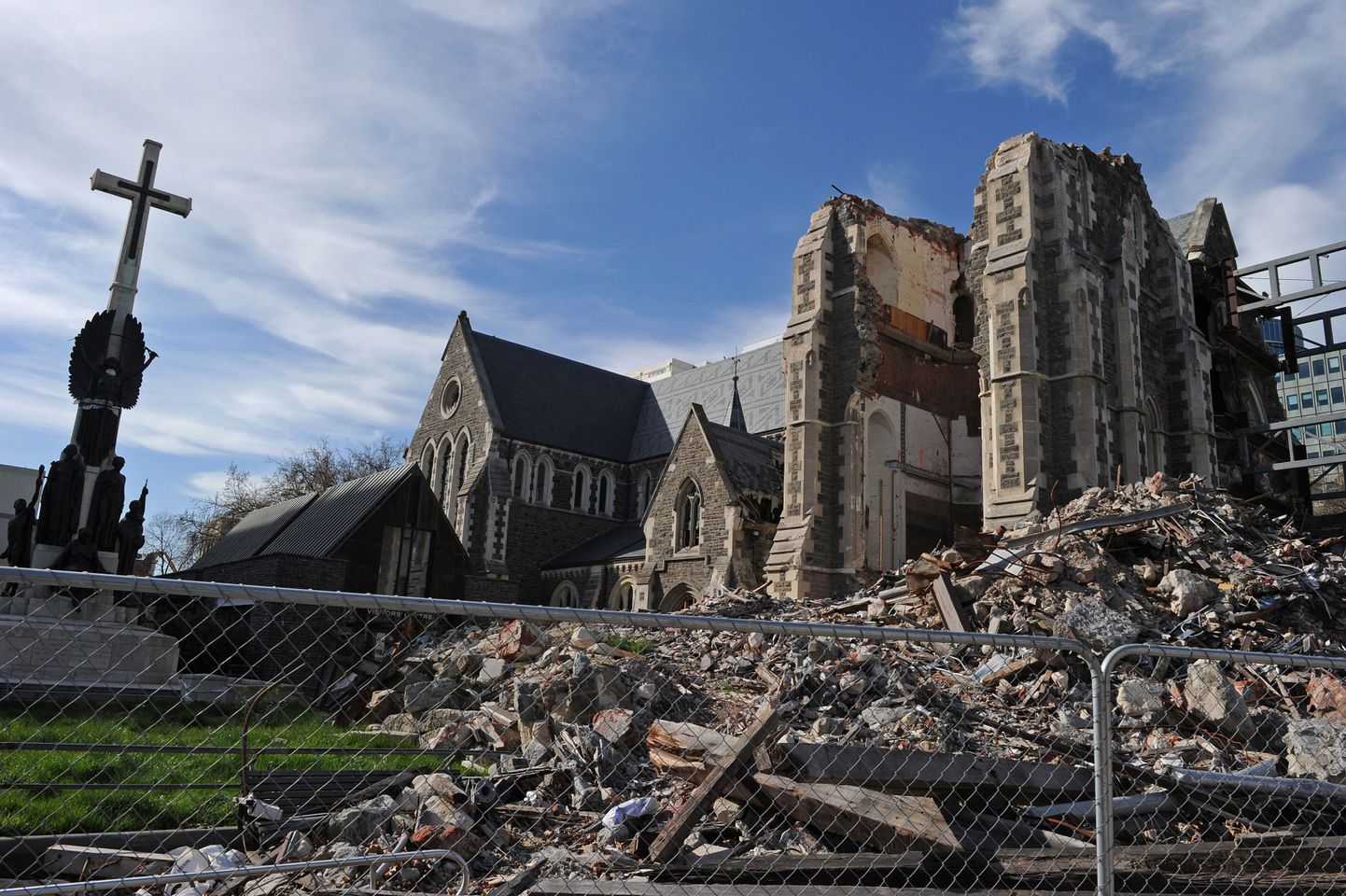 Christchurchi kesklinnas asuv katedraal, mis sai tõsiselt kannatada mullu veebruaris aset leidnud maavärina tõttu.