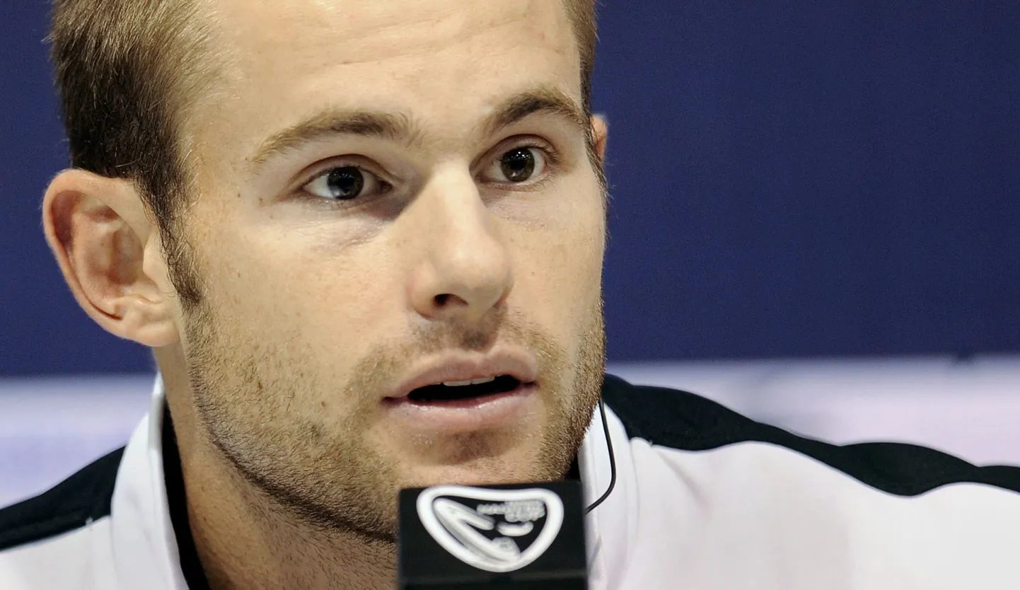 Andy Roddick tänasel pressikonverentsil.