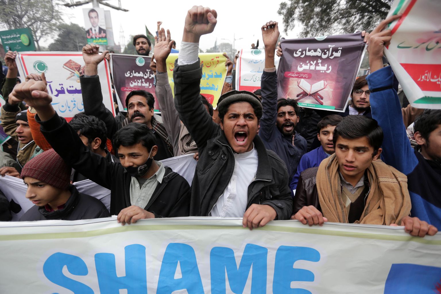 Koraani põletamise vastased meeleavaldused Pakistanis Lahore'i linnas.