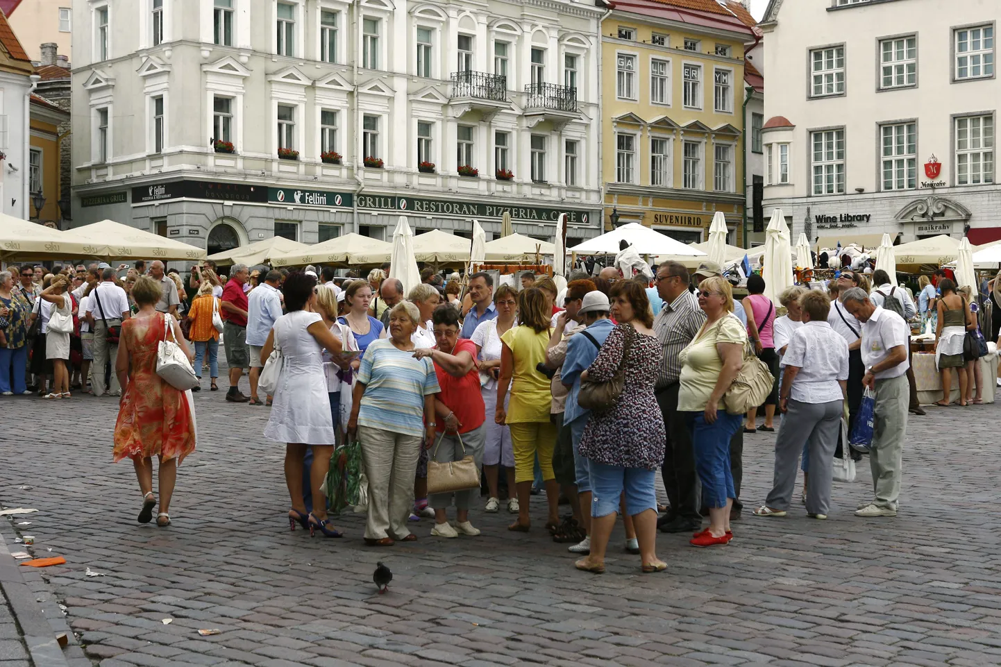 Turistid Tallinnas.