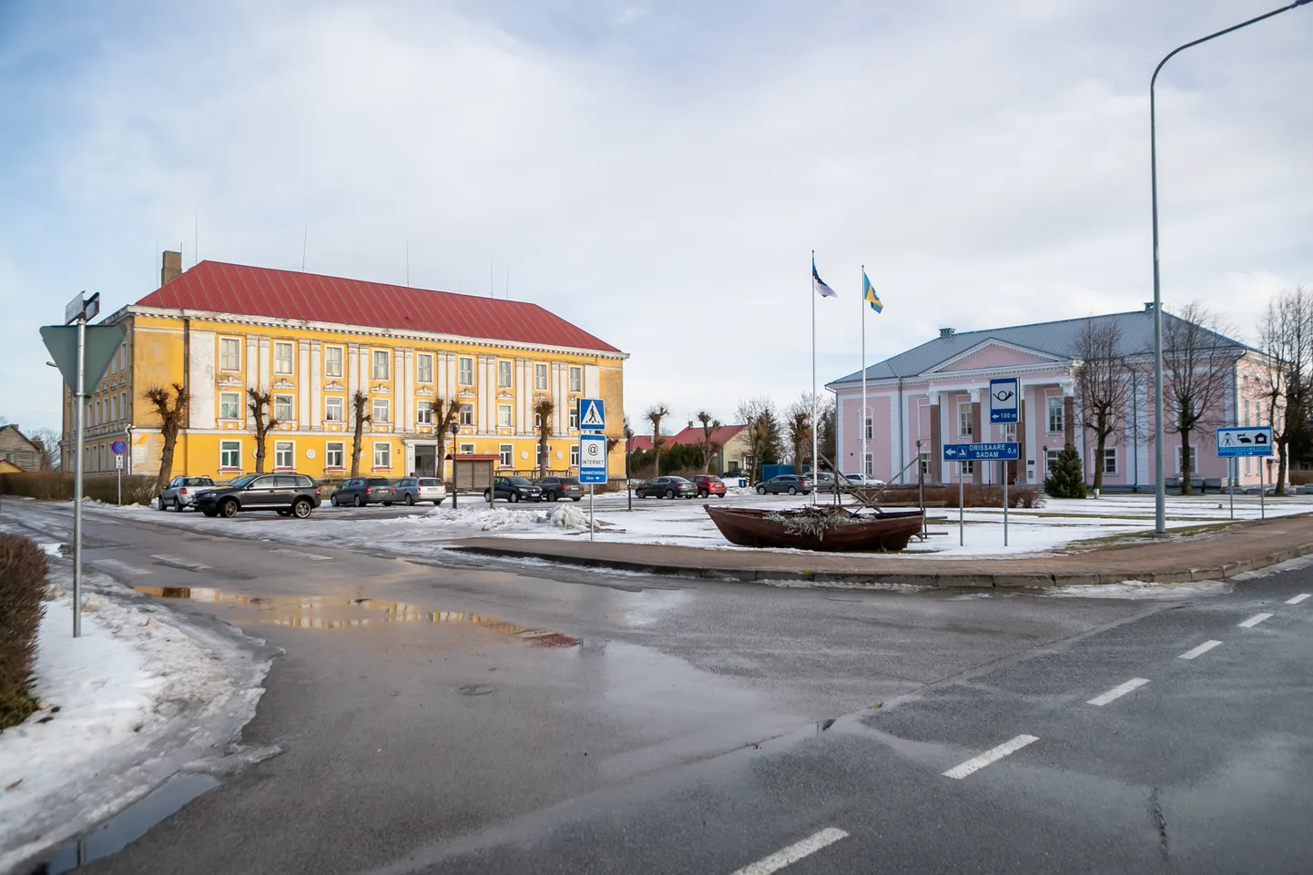 Orissaare keskus
