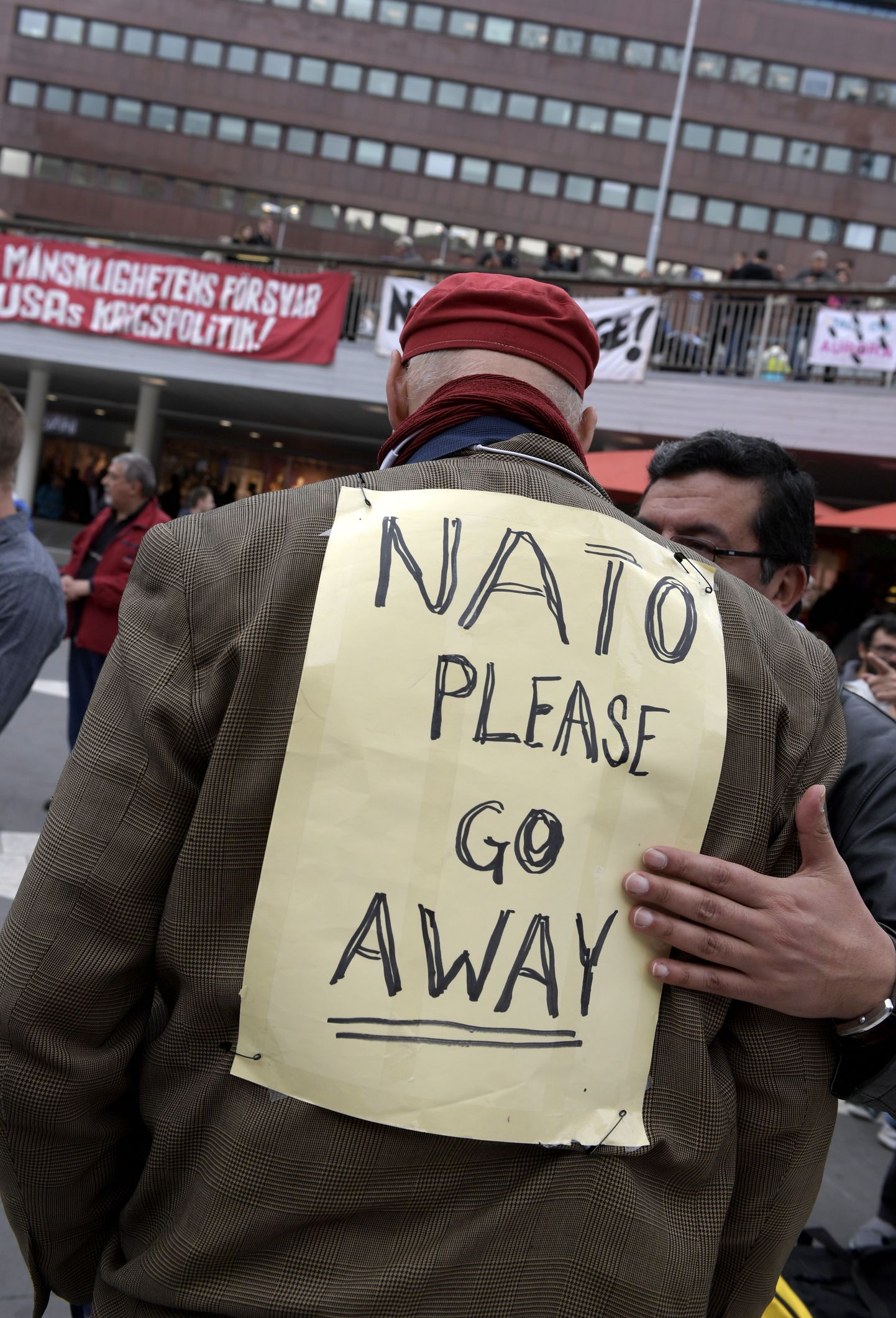 NATO-vastane meeleavaldaja.