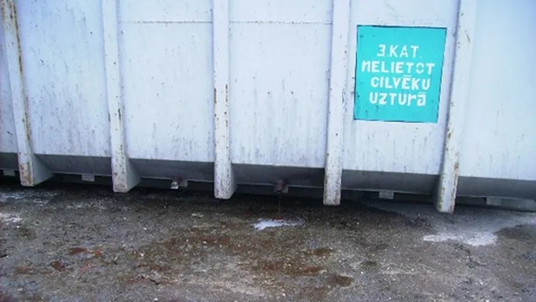 Konteineri, kuros pārvadā dzīvnieku izcelsmes atkritumus