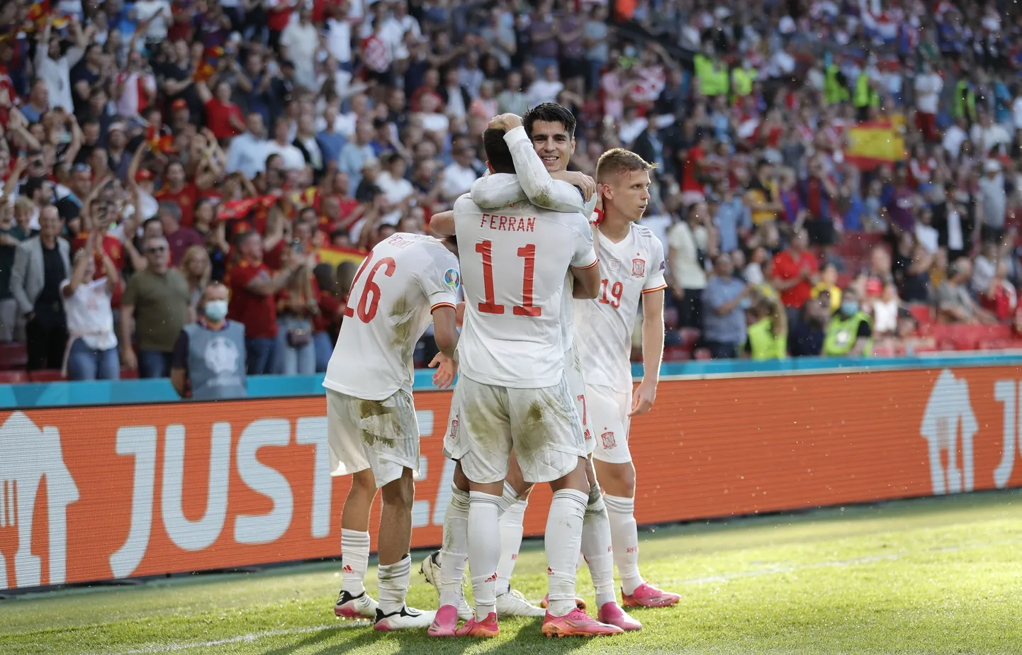 Spānijas futbola izlases spēlētāji.
