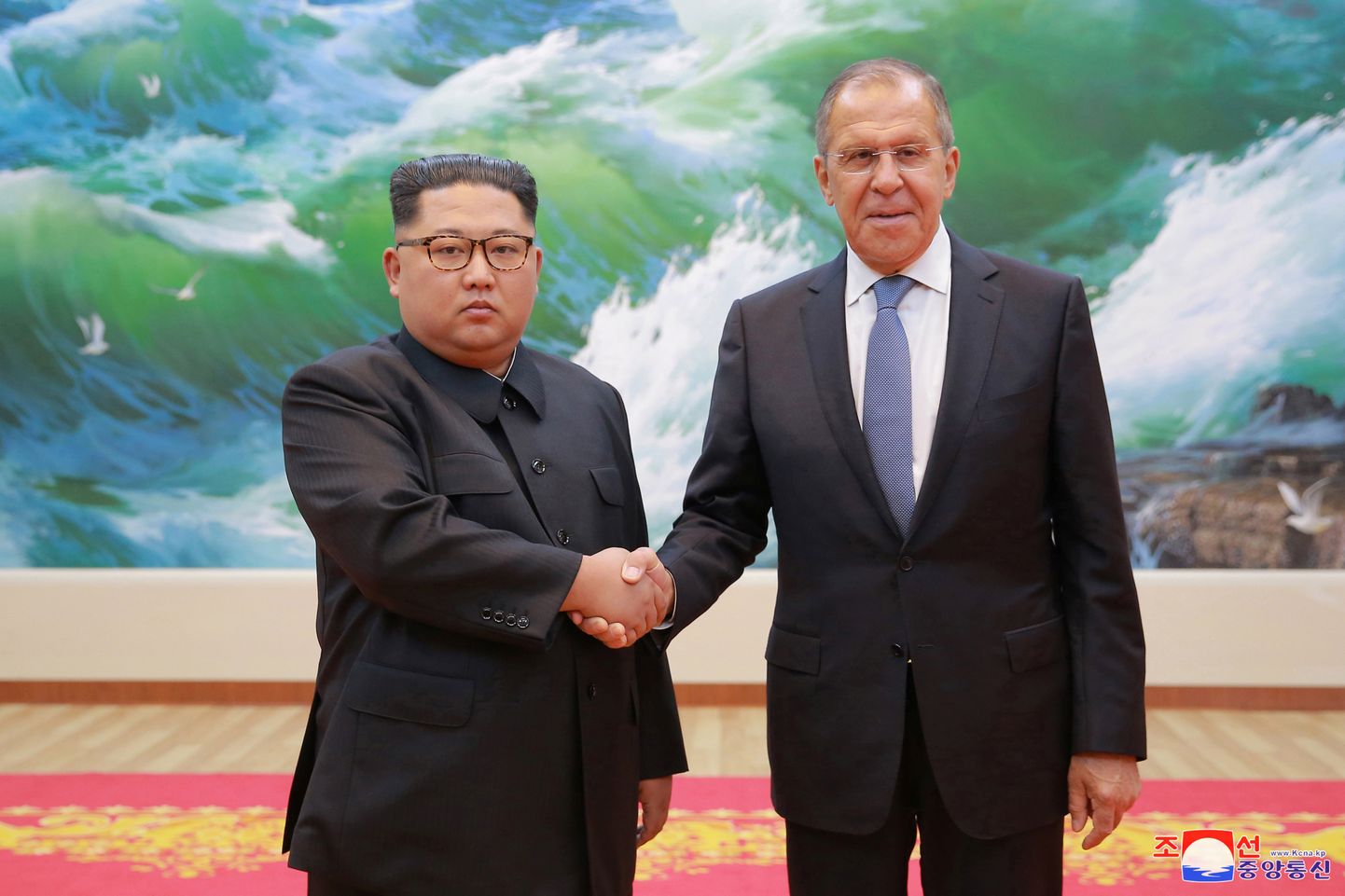 Vene välisminister Sergei Lavrov kohtub Pyongyangis Põhja-Korea liidri Kim Jong-uniga.