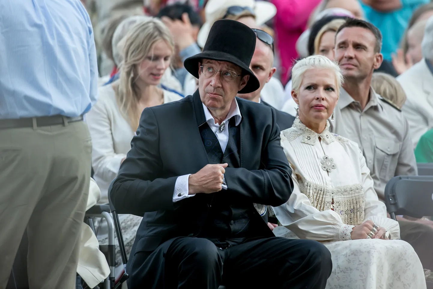 Toomas Hendrik Ilves ja Evelin Ilves 2014. aastal laulupeol Tallinna Lauluväljakul.