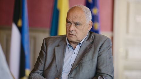 Narva linnavõim eitab opositsiooni esindaja vallandamise poliitilisust