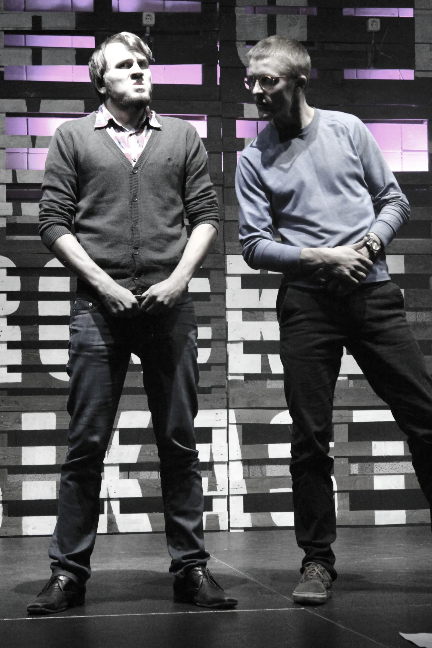John Godberi komöödia  «(T)öö klubis» (Bouncers)