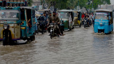 МИД выделит 50 000 евро жертвам наводнений в Пакистане