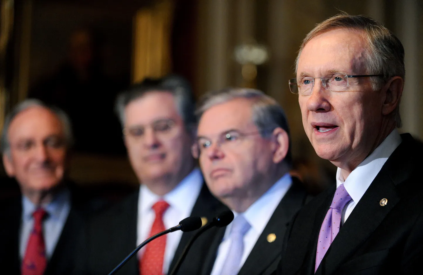 Senaator Harry Reid (paremal) eile koos teiste demokraatidega Washingtonis.