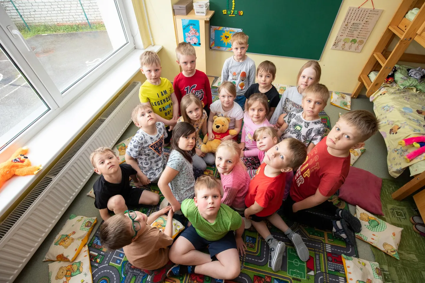 Lapsed hakkavad lasteaias tuleohutust õppima. Foto on illustratiivne.