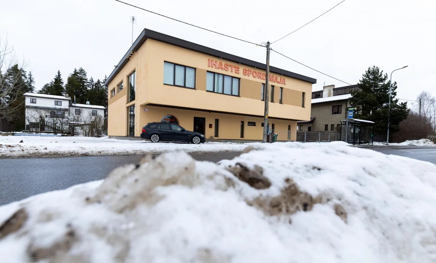 Pallase puiesteel asuva Ihaste spordimaja omanik lubas, et kui hoone peakski uue omaniku leidma, siis enne peetakse seal kavandatud võistlused ära.
