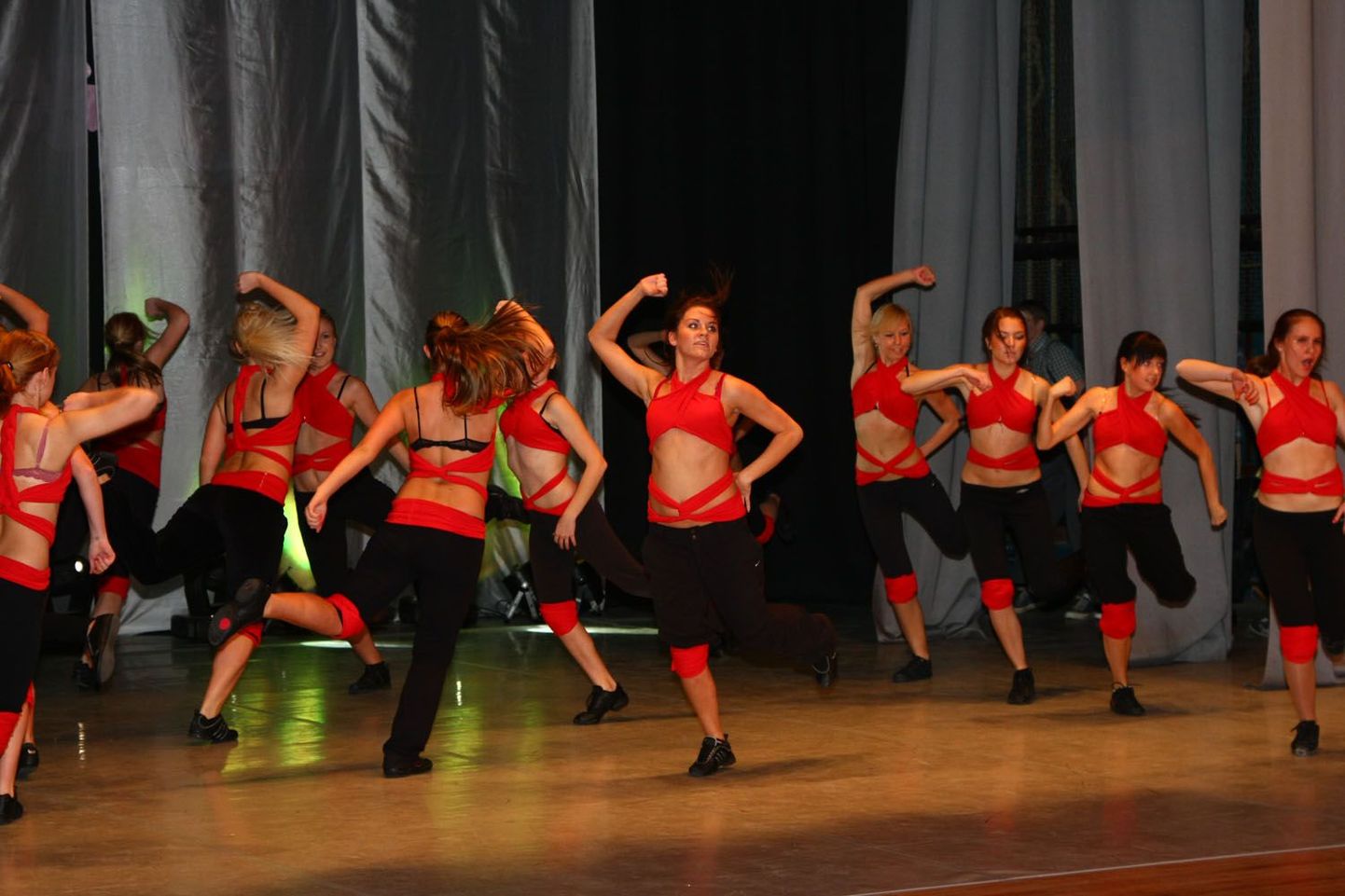 Koolitants 2009 piirkondlik tantsufestival