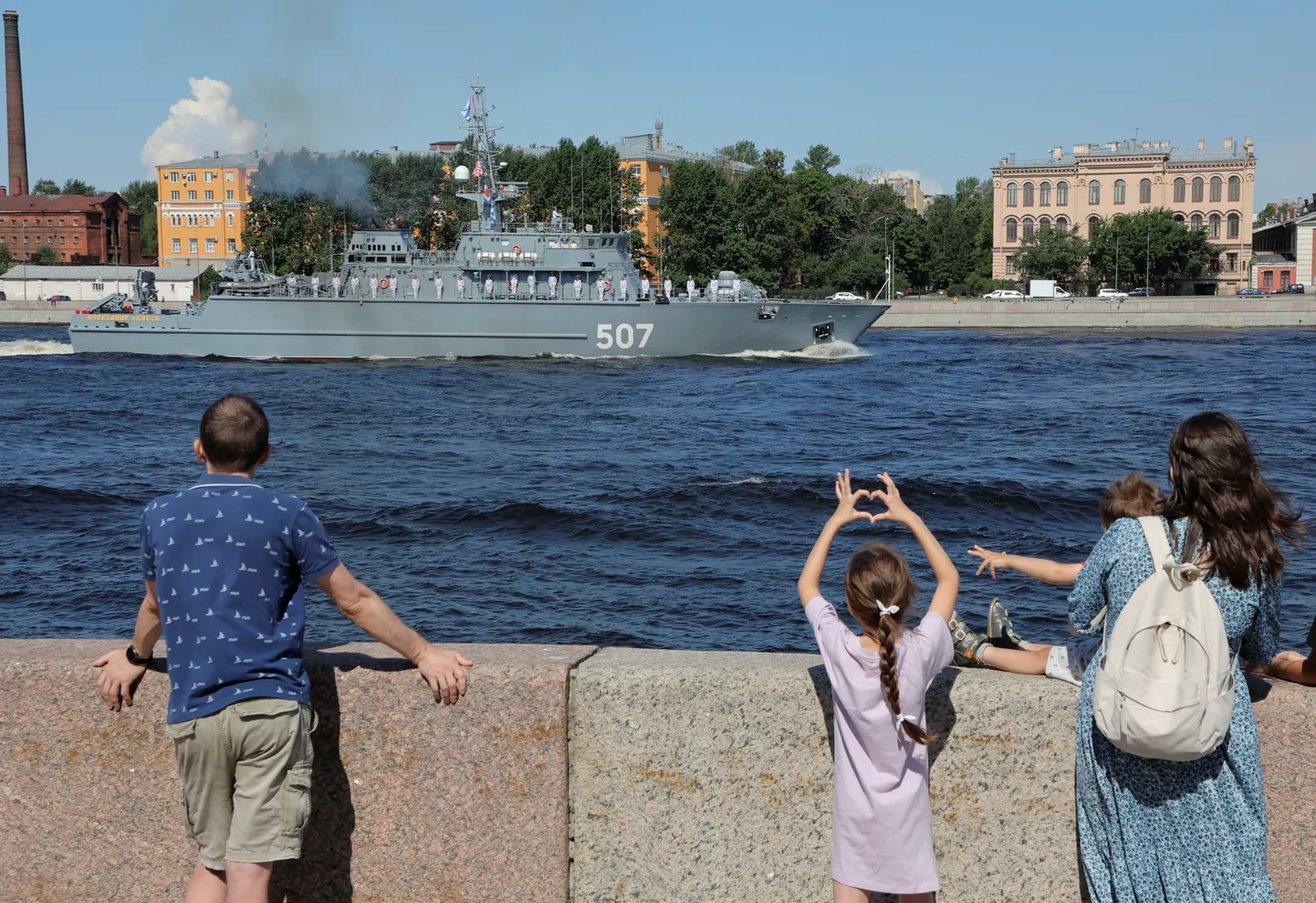 Venemaa miinilaev Aleksandr Obuhhov tänavu juulis Peterburis Vene mereväe iga-aastasel paraadil.
