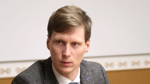 Läti valitsus pakub tööandjatele välja seisakuaja palgakärped