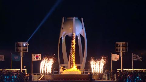 Postimehe video: Pyeongchangi olümpiamängud said vaatemängulise stardi