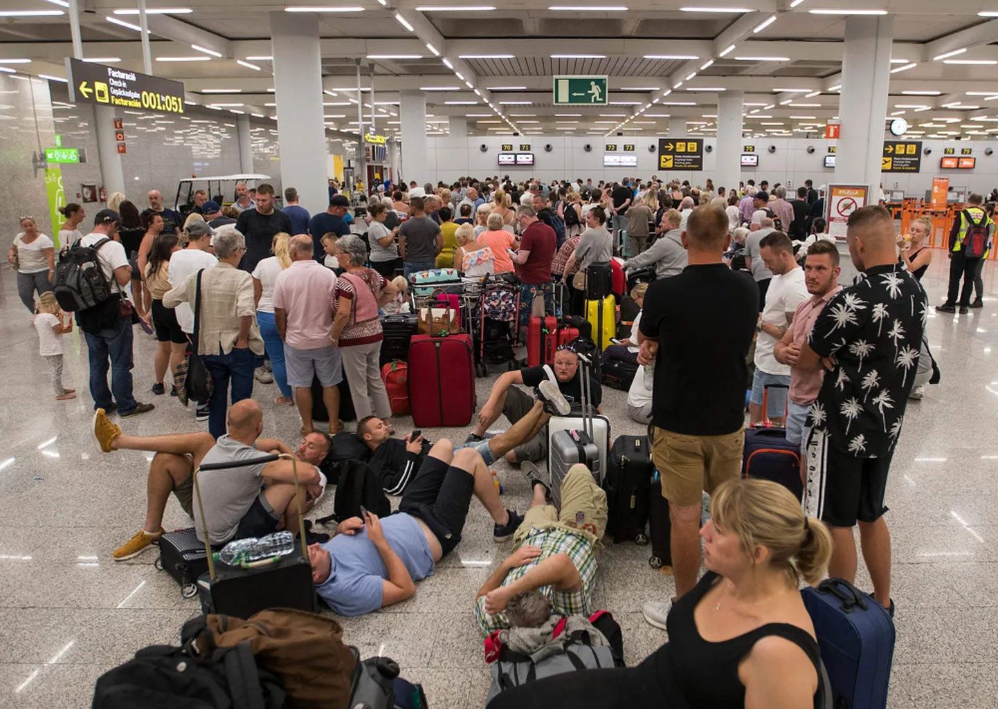 "Thomas Cook" klienti Maljorkas lidostā. 23.septembris, 2019