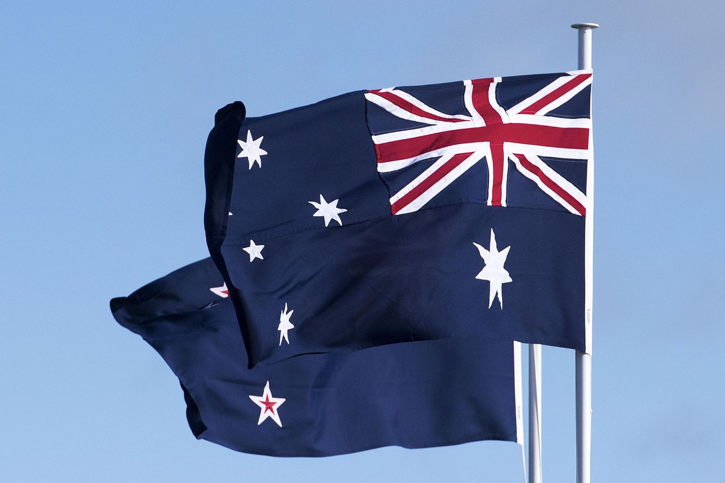 Uus-Meremaa kutsub Austraaliat üles lippu vahetama.