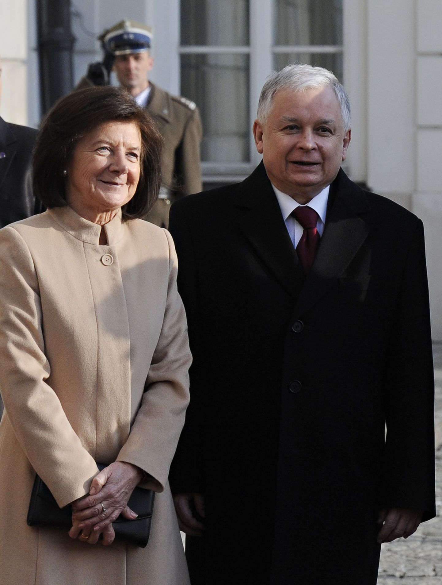 Smolenski lähedal lennukatastroofis hukkunud Poola presidendipaar Lech ja Maria Kaczynski.