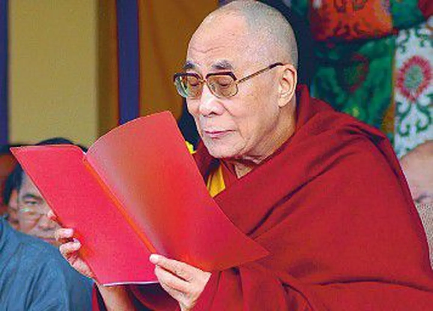 XIV Далай-лама Тэнцзин Гьямцхо занимает пост главы правительства Тибета в изгнании уже 62 года.